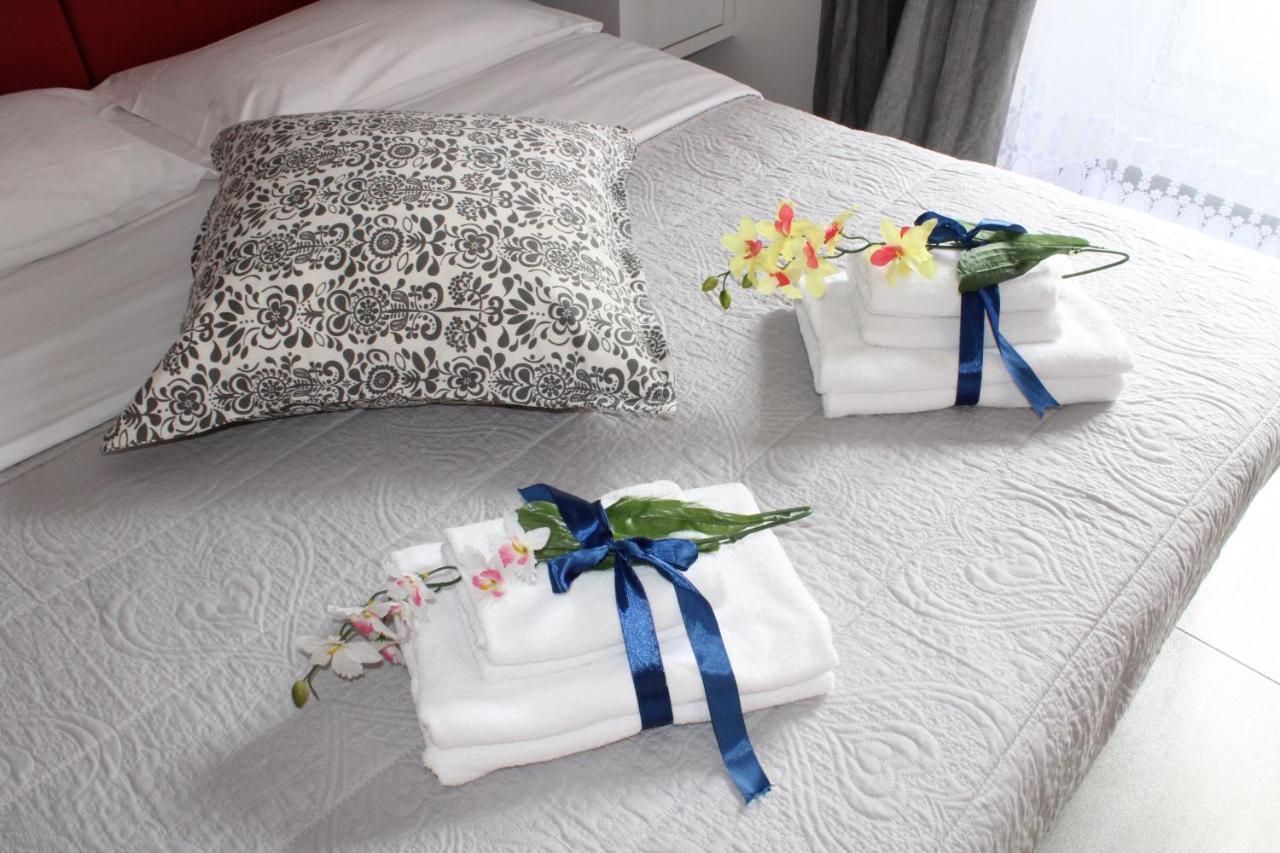 בולוניה La Suite Rooms & Apartments מראה חיצוני תמונה